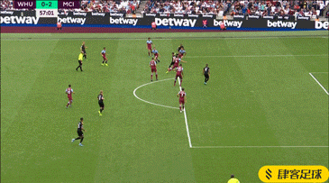 [德甲]布兰特主罚任意球 皮球直挂球门死角