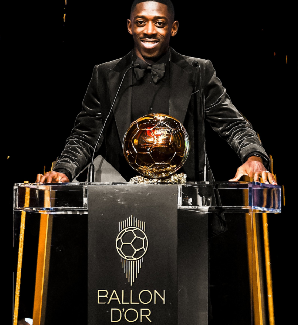 [德甲]阿米里亮鞋钉放倒对手 遭直红罚下