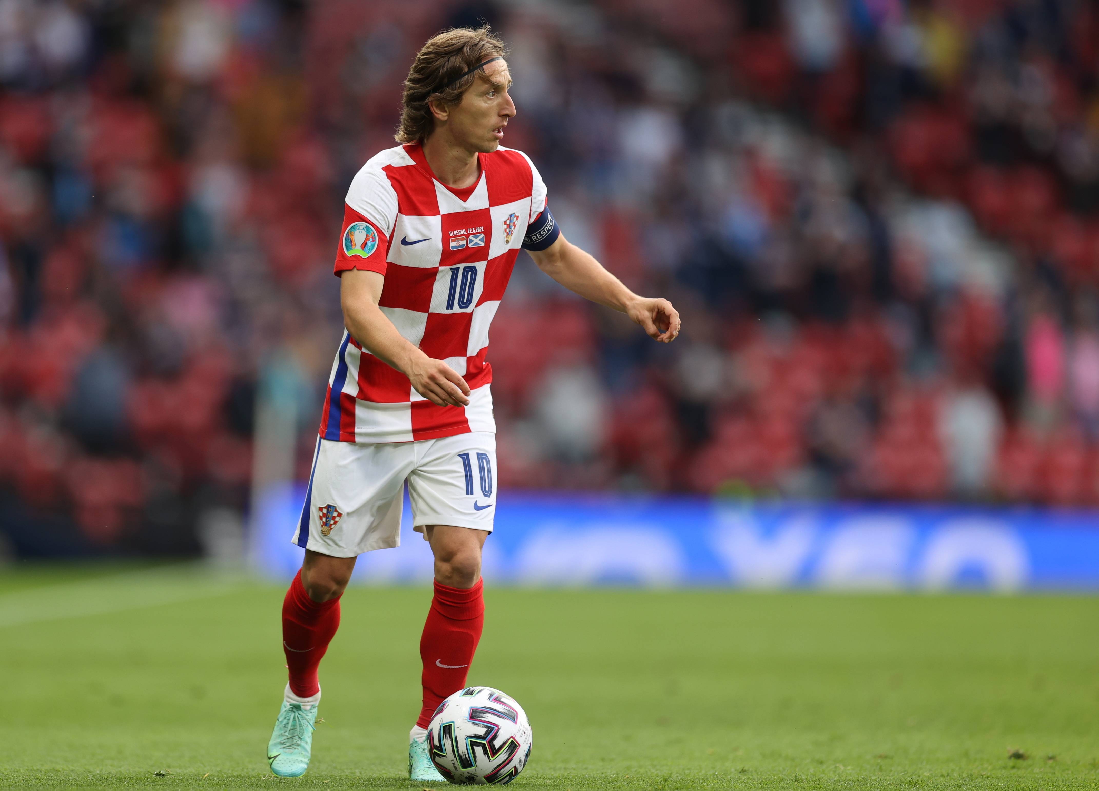 勇三崩！单节被轰35-25高潮主场惨败 老鹰交易特雷杨迎三连胜