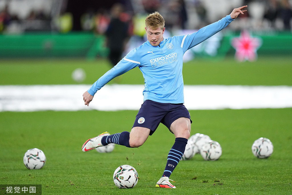 国足世预赛名单公布，新老结合备战