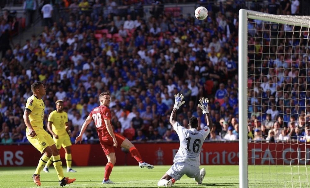 东契奇42分都白搭？哈登凭一项历史超巨纪录，抢走今日最佳